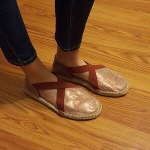 NWOT Kenneth Cole reaction slip-on Espadrilles